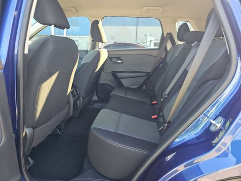 Used 2023 Nissan Rogue SV FWD image 14