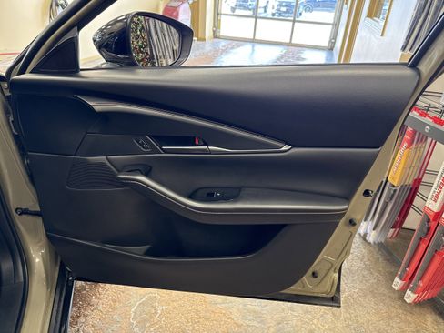 Used 2024 MAZDA CX-30 Carbon image 18