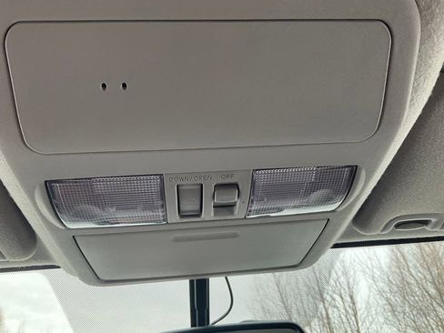 Used 2017 Nissan Frontier PRO-4X w/ Pro-4x Luxury Package image 15