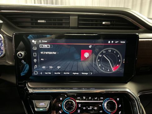 Used 2025 GMC Sierra 3500 Denali Ultimate image 17