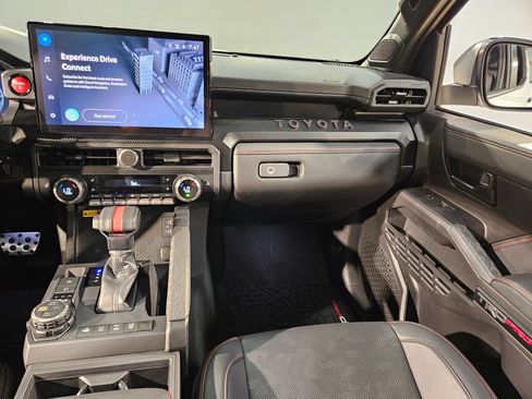 Certified 2025 Toyota Tacoma TRD Pro AWD/4WD image 11