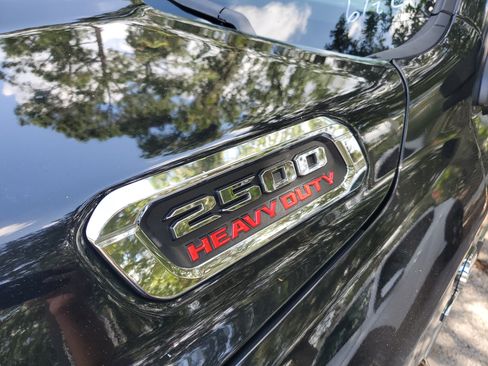 Used 2021 RAM 2500 Laramie AWD/4WD image 5