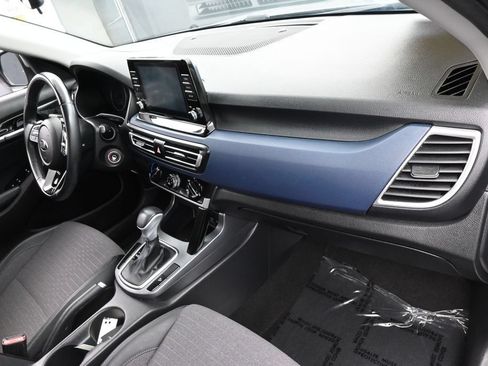 Used 2021 Kia Seltos S FWD image 38