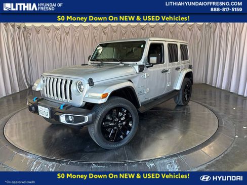 Used 2023 Jeep Wrangler Unlimited Sahara w/ Cold Weather Group AWD/4WD image 1