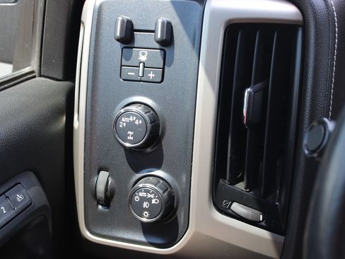 Used 2018 GMC Sierra 1500 Denali w/ Denali Ultimate Package AWD/4WD image 20