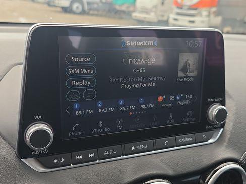 Used 2025 Nissan Sentra SV FWD image 29