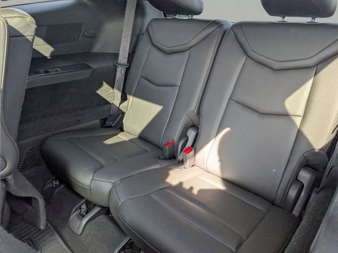 Used 2020 Cadillac XT6 Premium Luxury image 14