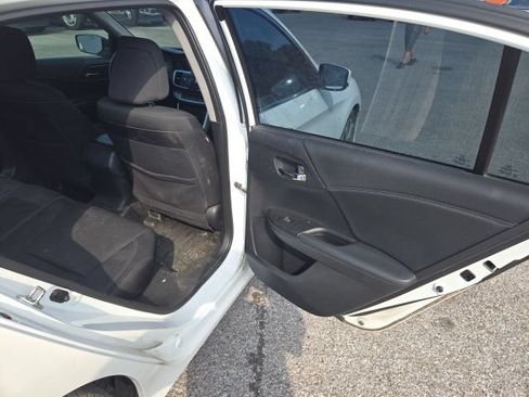 Used 2015 Honda Accord Sport image 14