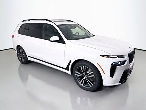 New 2026 BMW X7 xDrive40i w/ M Sport Package image 1