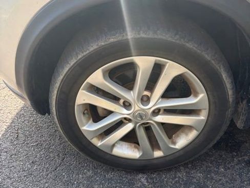 Used 2016 Nissan Juke S image 31