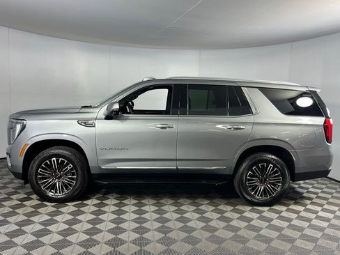 Used 2026 GMC Yukon Elevation w/ Elevation Premium Package image 10