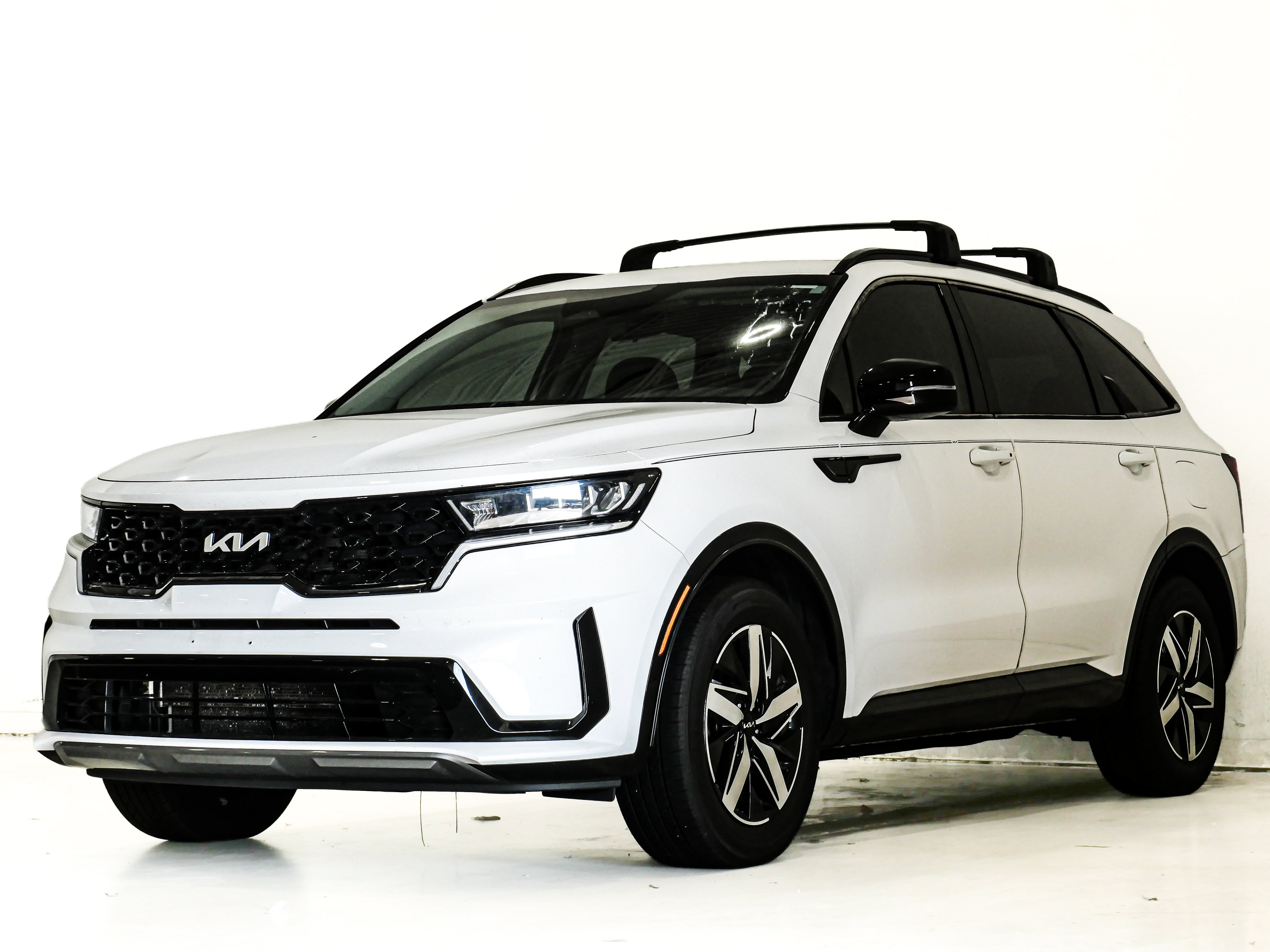 Used 2022 Kia Sorento S FWD image 3