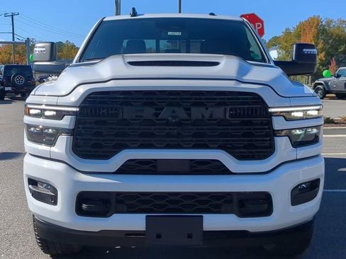 New 2026 RAM 2500 Limited AWD/4WD image 8