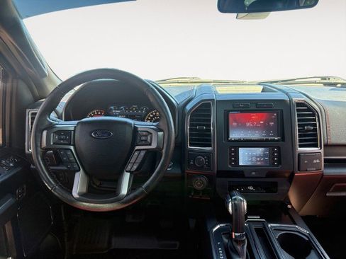Used 2016 Ford F150 Lariat w/ Equipment Group 502A Luxury AWD/4WD image 4