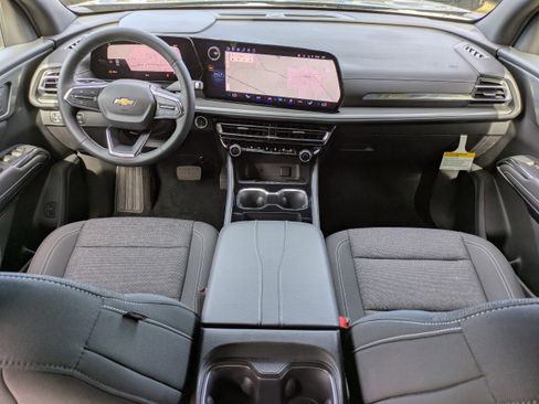 New 2026 Chevrolet Traverse LT image 17