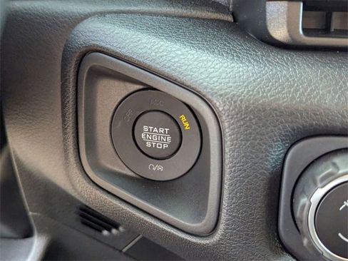 New 2025 Jeep Gladiator Sport image 22