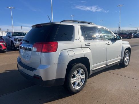Used 2015 GMC Terrain SLE w/ Convenience Package image 3