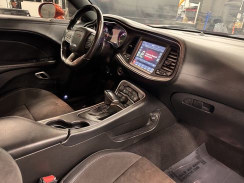 Used 2020 Dodge Challenger R/T Scat Pack image 4