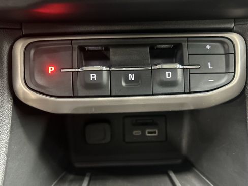 Certified 2021 GMC Acadia Denali w/ Denali Ultimate Package image 17