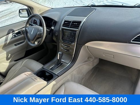 Used 2013 Lincoln MKX AWD w/ Class II Trailer Tow Pkg image 11