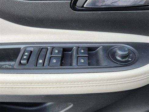 Certified 2022 Buick Encore Preferred w/ Safety Package II image 17