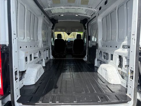 Used 2023 Ford Transit 250 Medium Roof RWD image 16