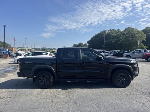 Used 2025 Nissan Frontier Pro-X RWD image 8