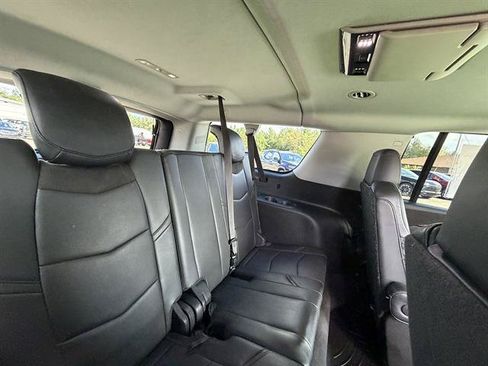Used 2015 Cadillac Escalade ESV Luxury AWD/4WD image 18