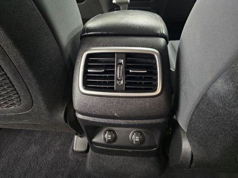 Used 2019 Kia Sorento AWD image 35