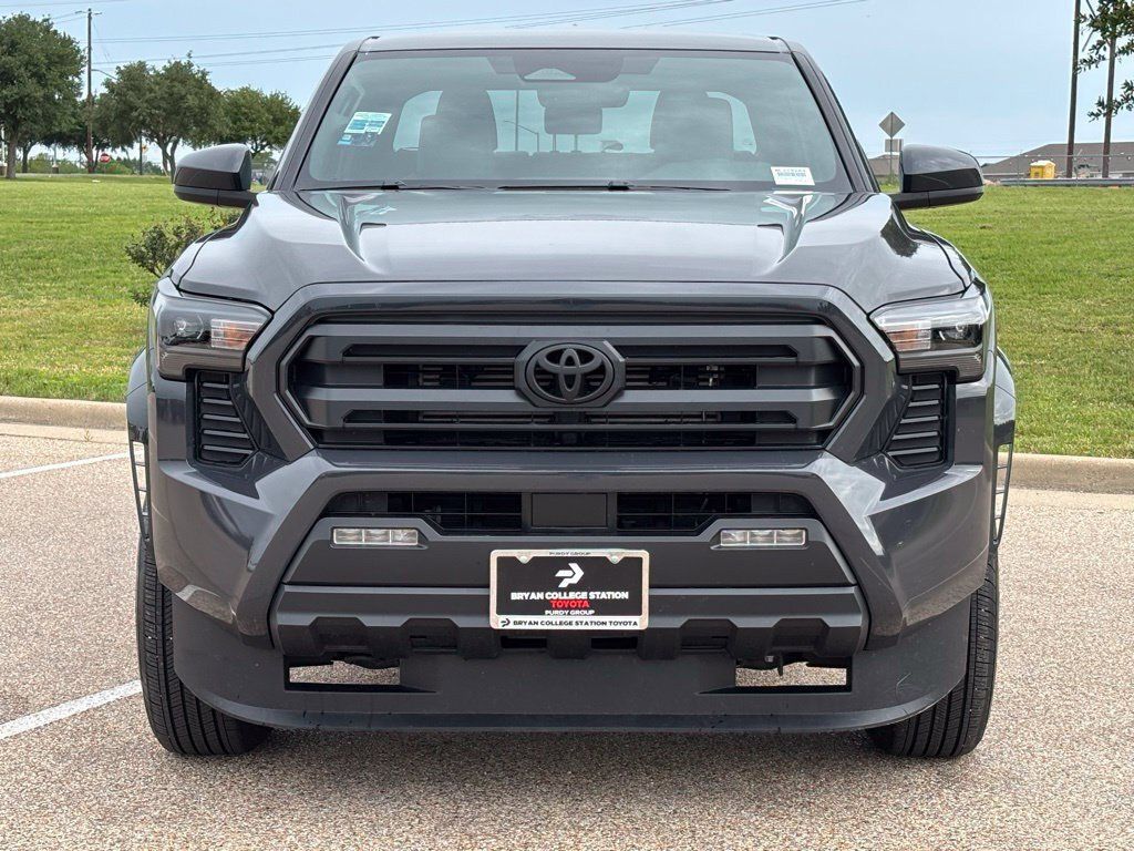 Used 2026 Toyota Tacoma SR5 AWD/4WD image 3