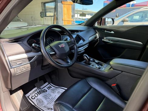 Used 2023 Cadillac XT4 Premium Luxury FWD image 9