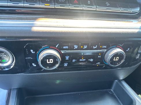 Used 2023 Chevrolet Silverado 1500 RST AWD/4WD image 23