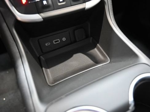 Used 2022 GMC Terrain SLE w/ Driver Convenience Package FWD image 20