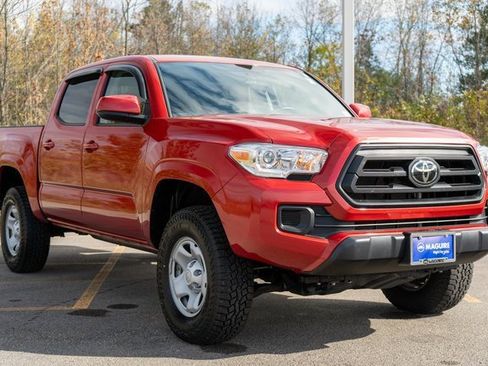 Used 2022 Toyota Tacoma SR image 4