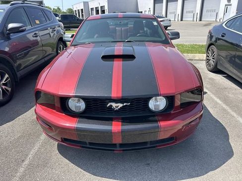 Used 2007 Ford Mustang GT Premium RWD image 2