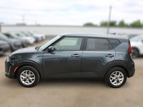 Certified 2025 Kia Soul LX FWD image 13