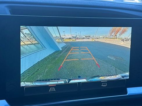 Used 2025 GMC Sierra 1500 SLT w/ SLT Convenience Package image 25