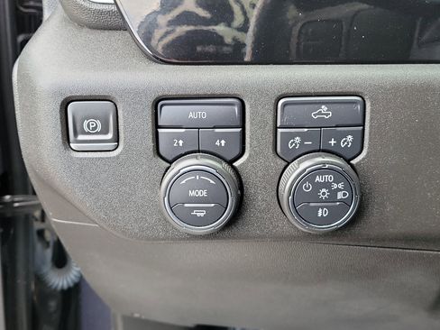 Used 2022 Chevrolet Silverado 1500 RST image 20