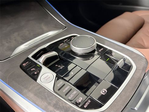New 2026 BMW X5 xDrive50e AWD/4WD image 16
