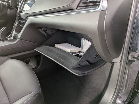 Used 2023 Cadillac XT5 Premium Luxury w/ Technology Package AWD/4WD image 33