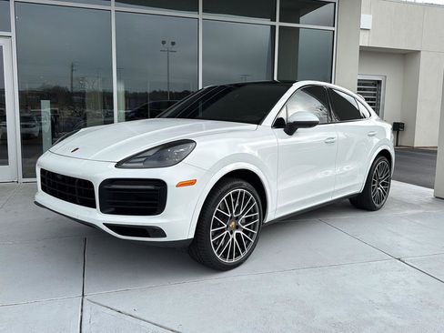 Used 2021 Porsche Cayenne Coupe image 1