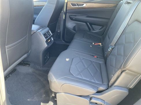 New 2026 Volkswagen Atlas SE image 13