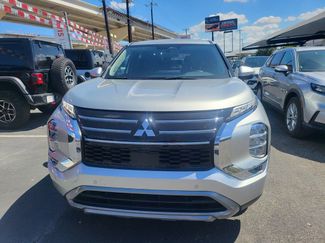 Used 2025 Mitsubishi Outlander SE FWD video 2