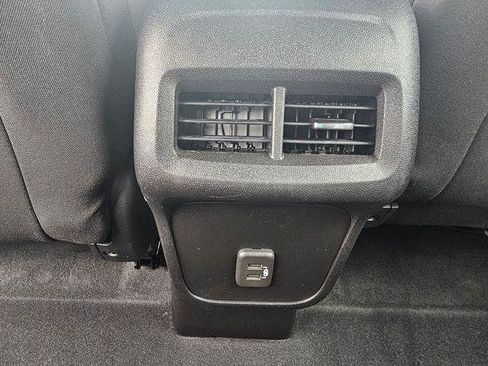 Used 2022 Chevrolet Equinox LS FWD image 19