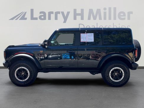 Used 2025 Ford Bronco Badlands AWD/4WD image 2