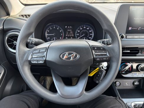 Used 2023 Hyundai Kona SE FWD image 20