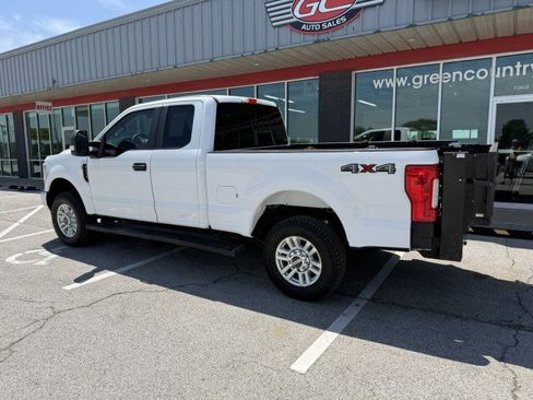 Used 2019 Ford F250 XL w/ Power Equipment Group AWD/4WD image 4