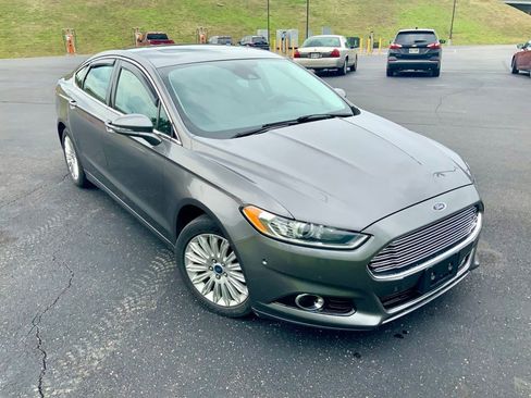Used 2013 Ford Fusion Energi Titanium w/ Driver Assist Pkg FWD image 3