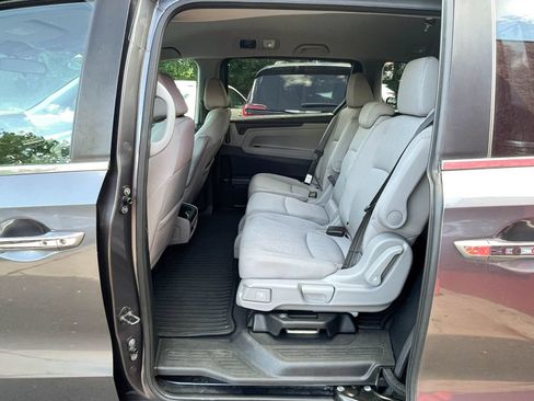 Used 2018 Honda Odyssey EX image 39