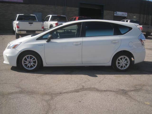 Used 2012 Toyota Prius V Three FWD image 8